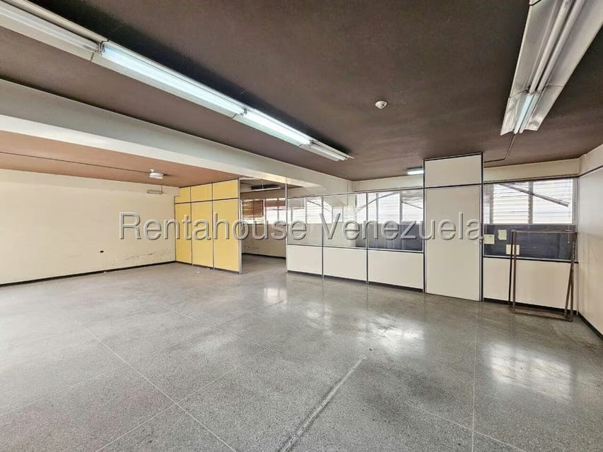 Comercial (Edificio) en Venta en La Urbina, Distrito Metropolitano - 7