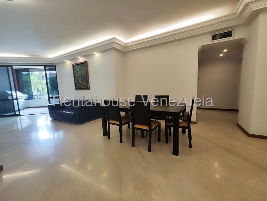 Apartamento (1 Nivel) en Alquiler en Campo Alegre, Distrito Metropolitano - 15