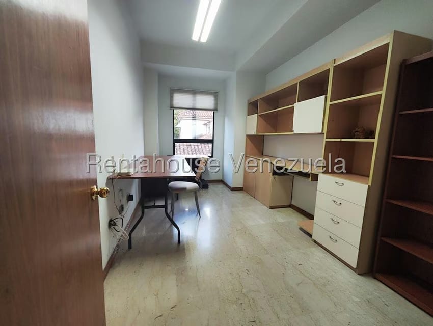 Apartamento (1 Nivel) en Alquiler en Campo Alegre, Distrito Metropolitano - 21