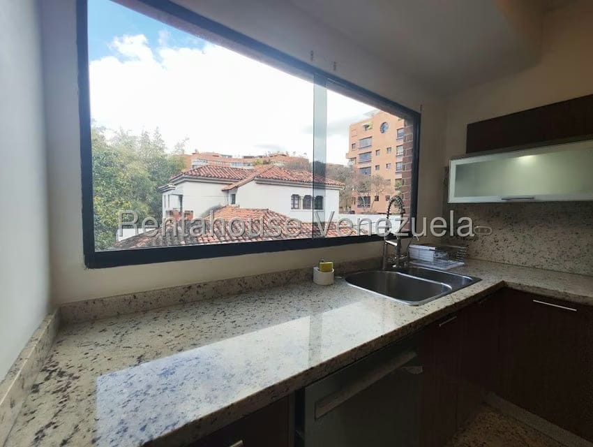 Apartamento (1 Nivel) en Alquiler en Campo Alegre, Distrito Metropolitano - 24
