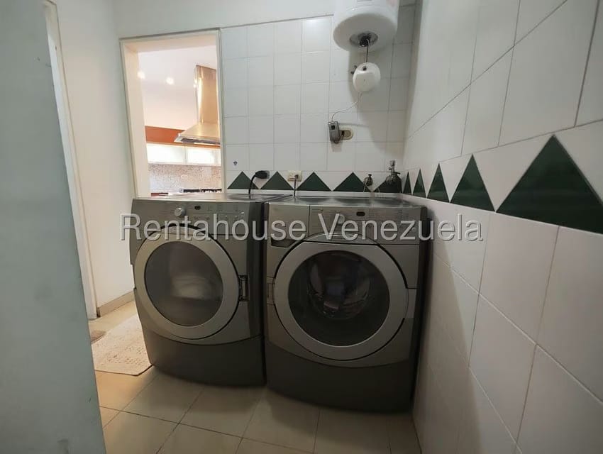 Apartamento (1 Nivel) en Alquiler en Campo Alegre, Distrito Metropolitano - 27