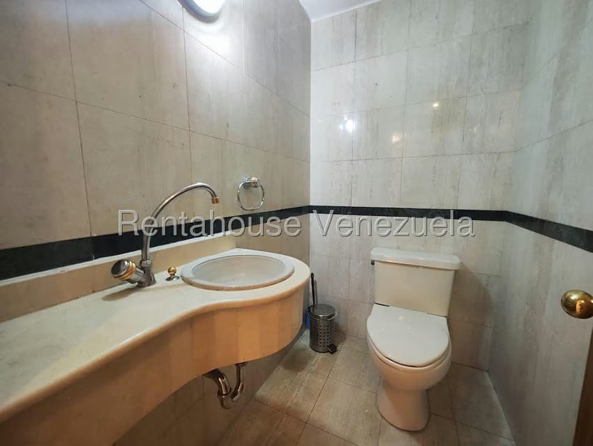Apartamento (1 Nivel) en Alquiler en Campo Alegre, Distrito Metropolitano - 29