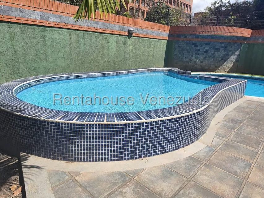 Apartamento (1 Nivel) en Alquiler en Campo Alegre, Distrito Metropolitano - 9