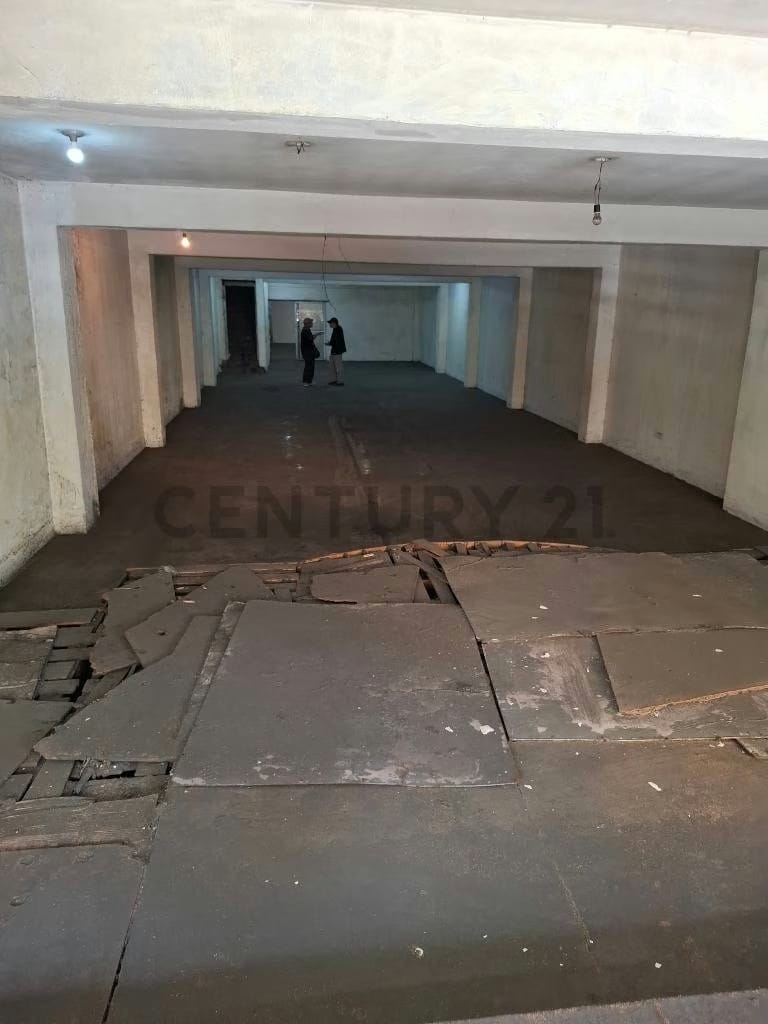 SE VENDE EDIFICIO DE USO COMERCIAL - 8