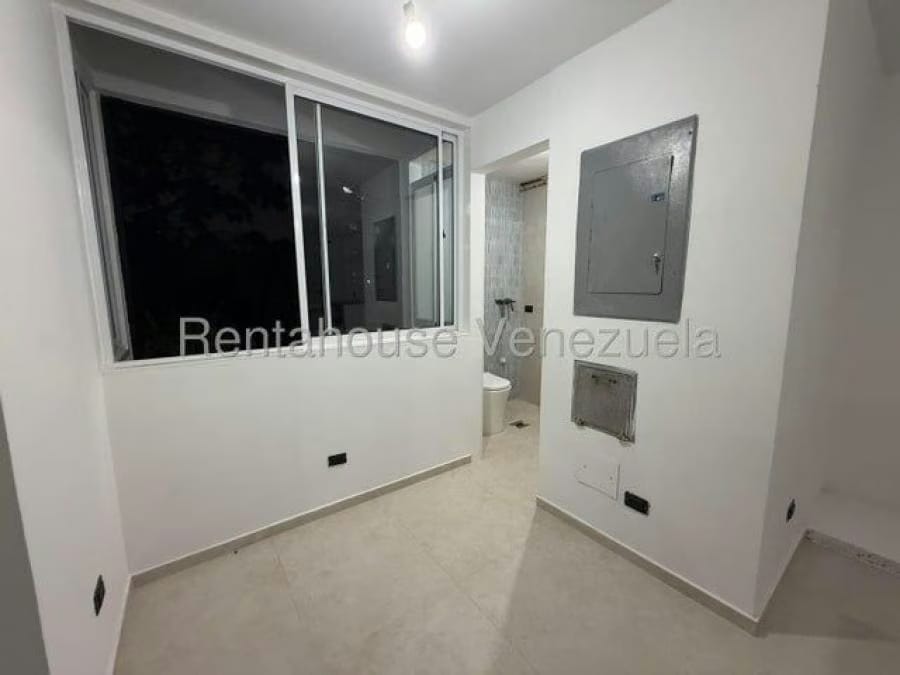 Apartamento en Venta en san roman Caracas - 16