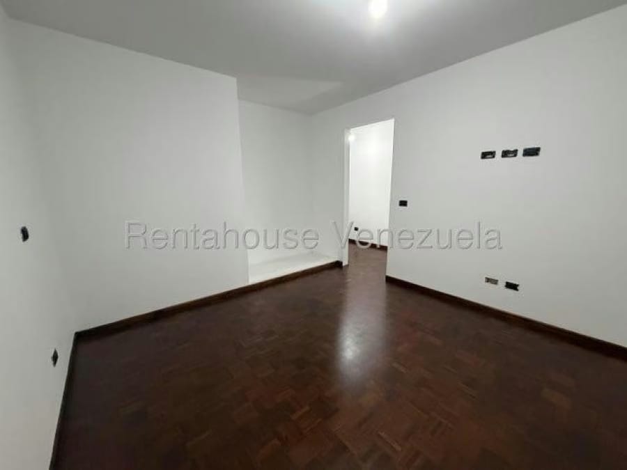 Apartamento en Venta en san roman Caracas - 8