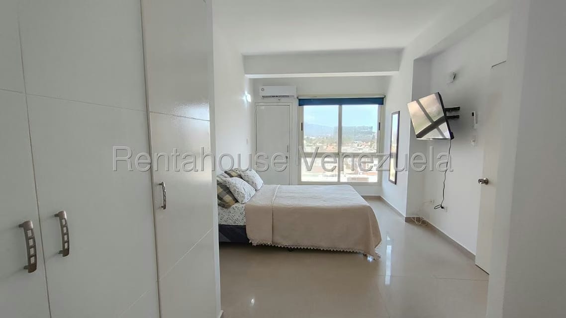 Apartamento (1 Nivel) en Venta en Avenida Bolivar, Nueva Esparta - 12