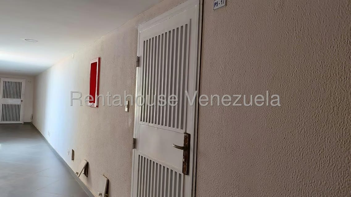 Apartamento (1 Nivel) en Venta en Avenida Bolivar, Nueva Esparta - 4