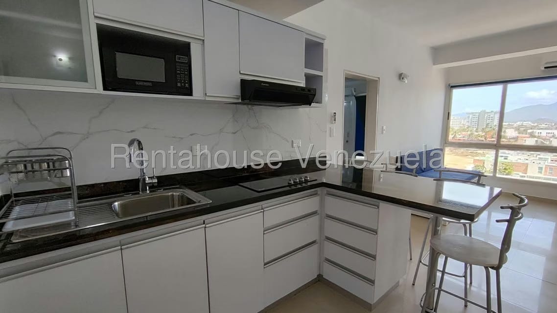 Apartamento (1 Nivel) en Venta en Avenida Bolivar, Nueva Esparta - 10