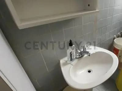 Oficina amoblada en Alquiler en El Rosal - 8