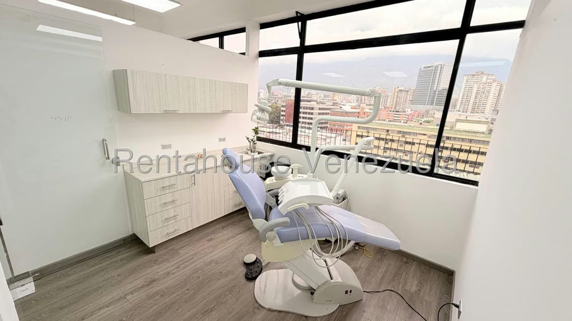 Comercial (Consultorio Medico) en Alquiler en Los Cortijos de Lourdes, Distrito Metropolitano - 4
