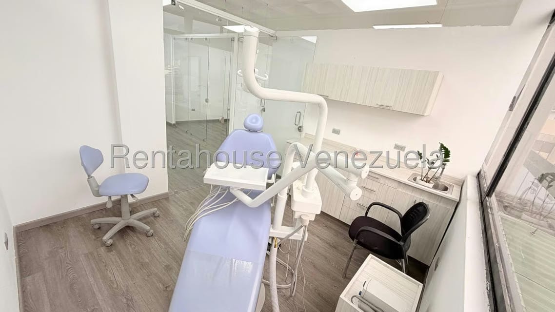 Comercial (Consultorio Medico) en Alquiler en Los Cortijos de Lourdes, Distrito Metropolitano - 5