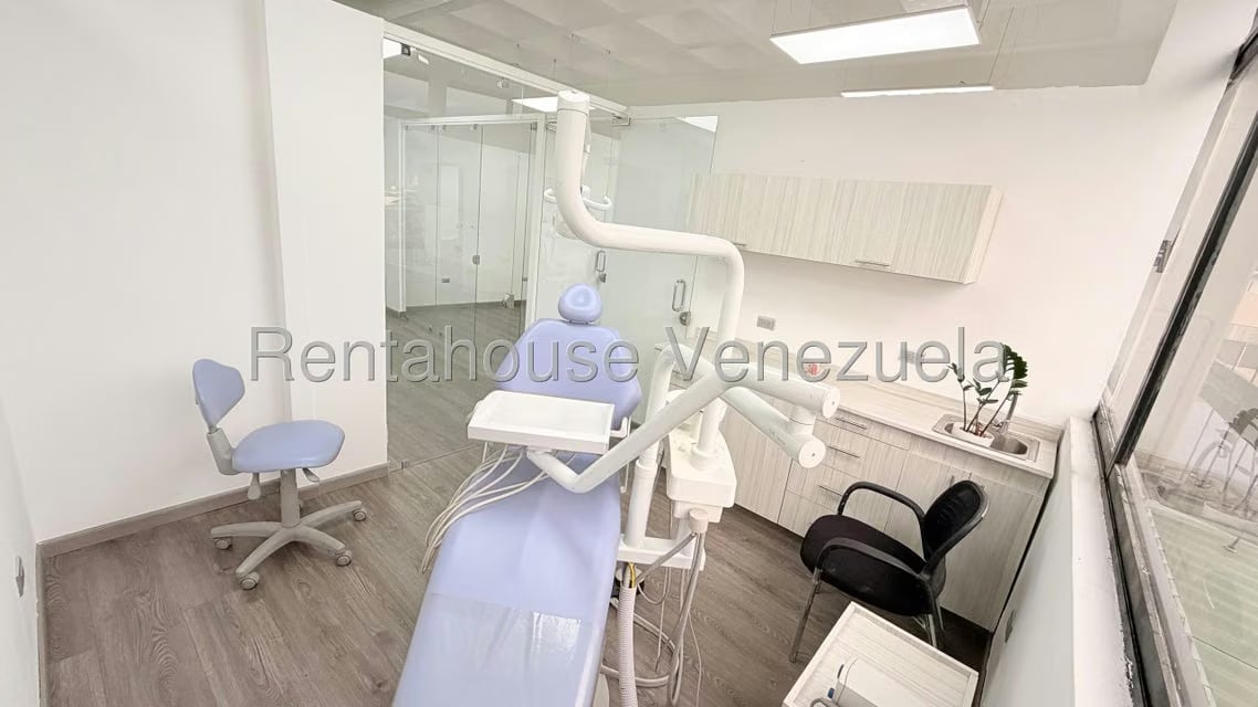 Comercial (Consultorio Medico) en Alquiler en Los Cortijos de Lourdes, Distrito Metropolitano - 6