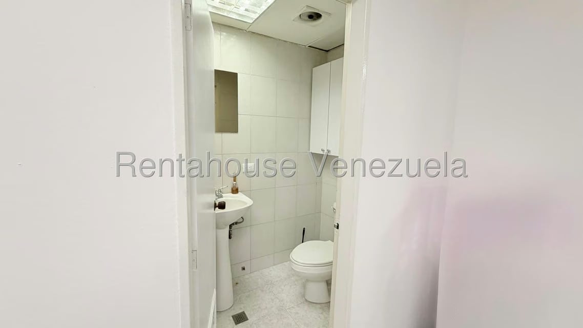 Comercial (Consultorio Medico) en Alquiler en Los Cortijos de Lourdes, Distrito Metropolitano - 8