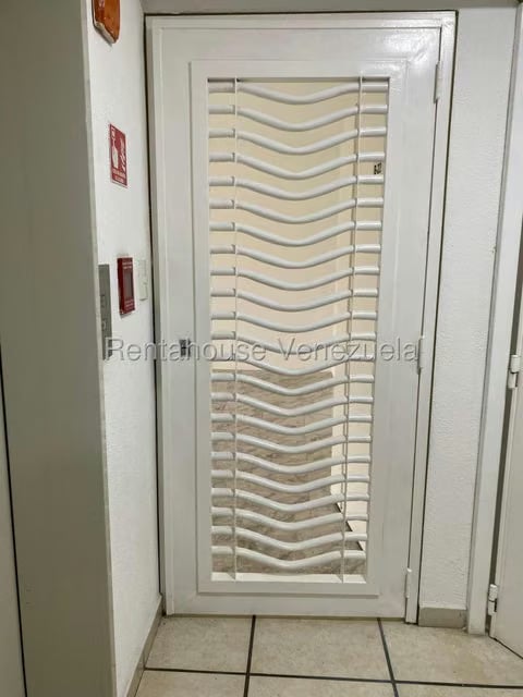 Apartamento (1 Nivel) en Venta en El Paraiso, Distrito Metropolitano - 9