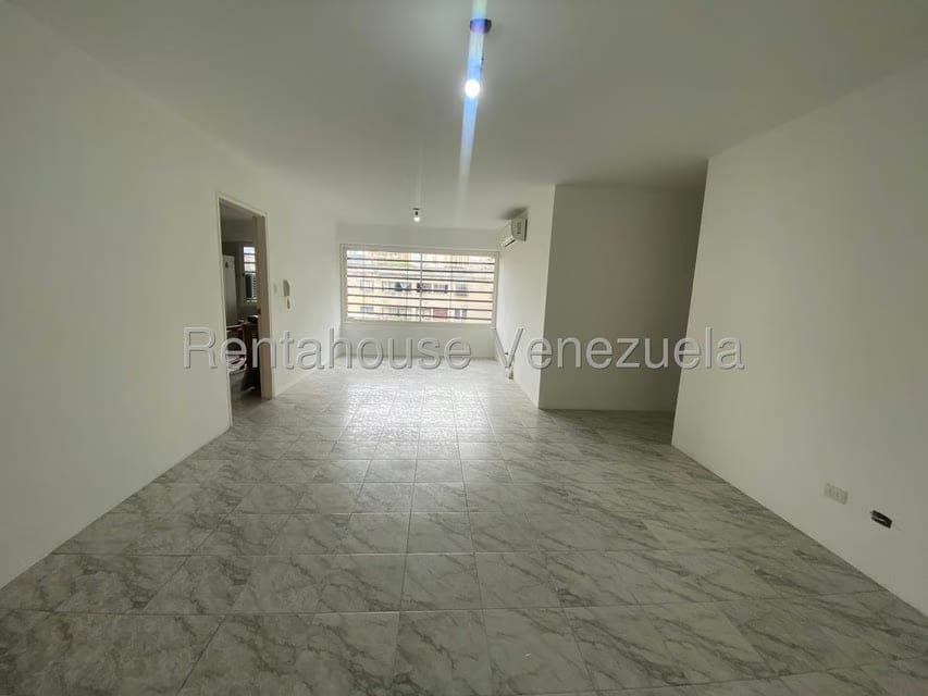 Apartamento (1 Nivel) en Venta en El Paraiso, Distrito Metropolitano - 10