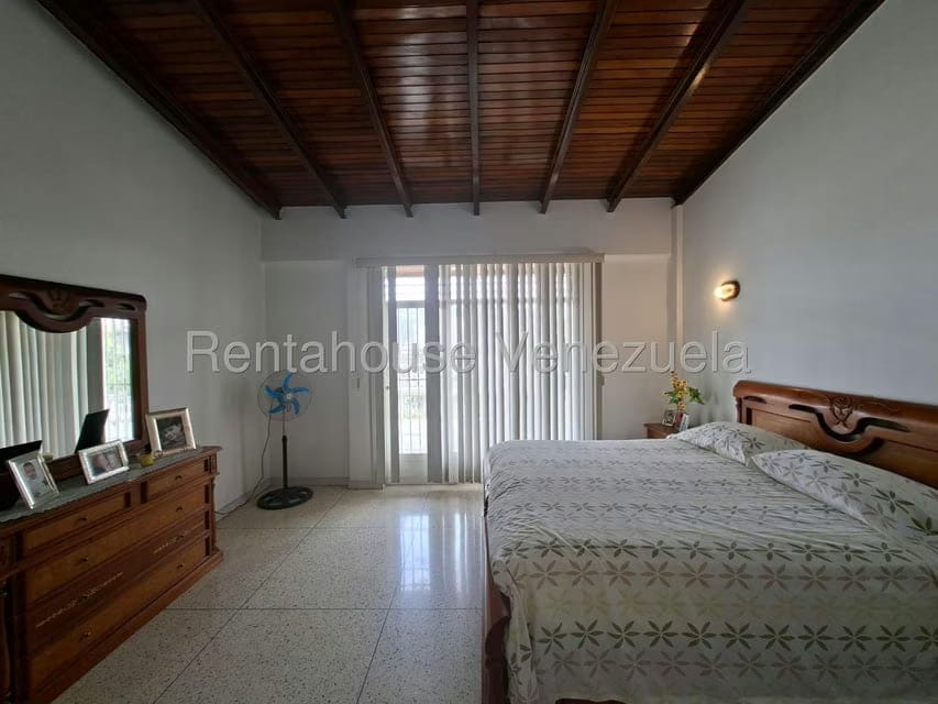 Casa (Multipes Niveles) en Alquiler en Macaracuay, Distrito Metropolitano - 22