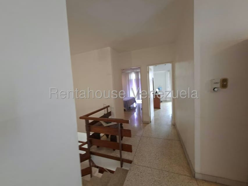 Casa (Multipes Niveles) en Alquiler en Macaracuay, Distrito Metropolitano - 27