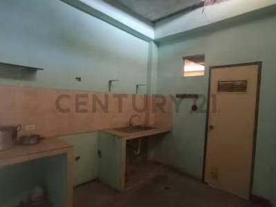 ML - Venta de Local Comercial en Playa Verde - 2