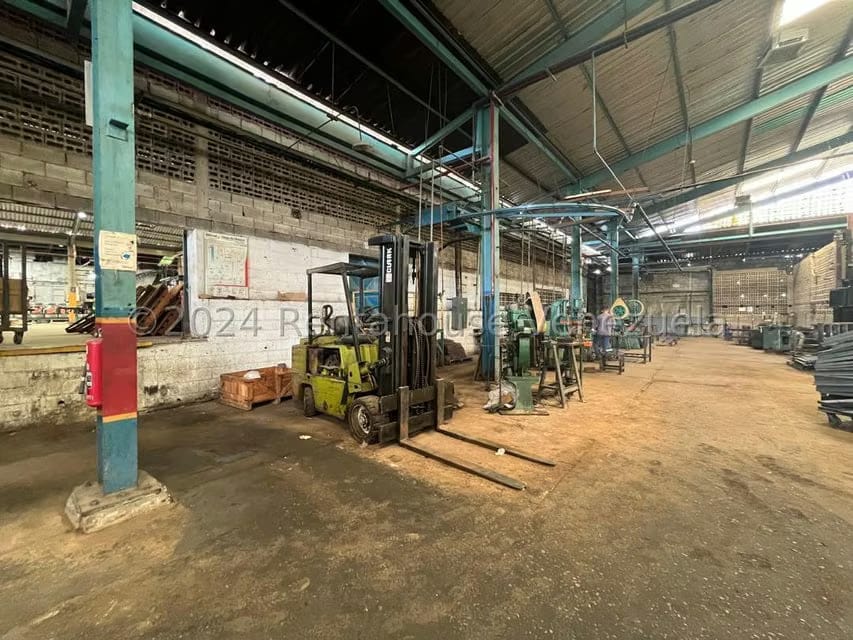 Comercial (Galpon - Deposito) en Venta en Zona Industrial, Carabobo - 13