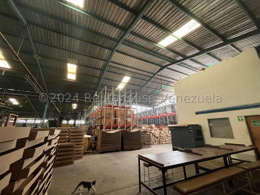 Comercial (Galpon - Deposito) en Venta en Zona Industrial, Carabobo - 15