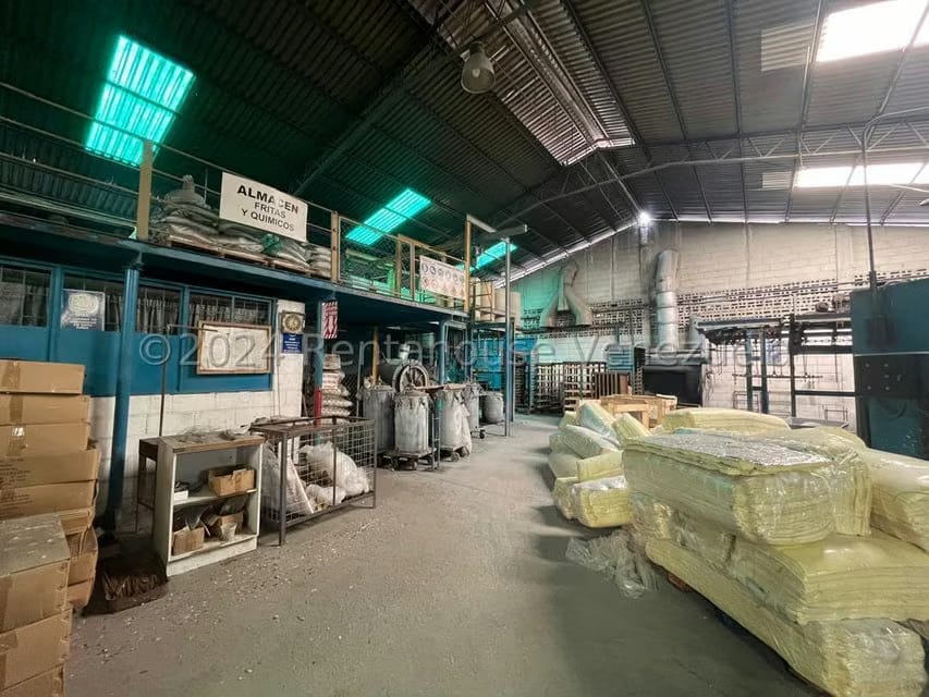Comercial (Galpon - Deposito) en Venta en Zona Industrial, Carabobo - 18