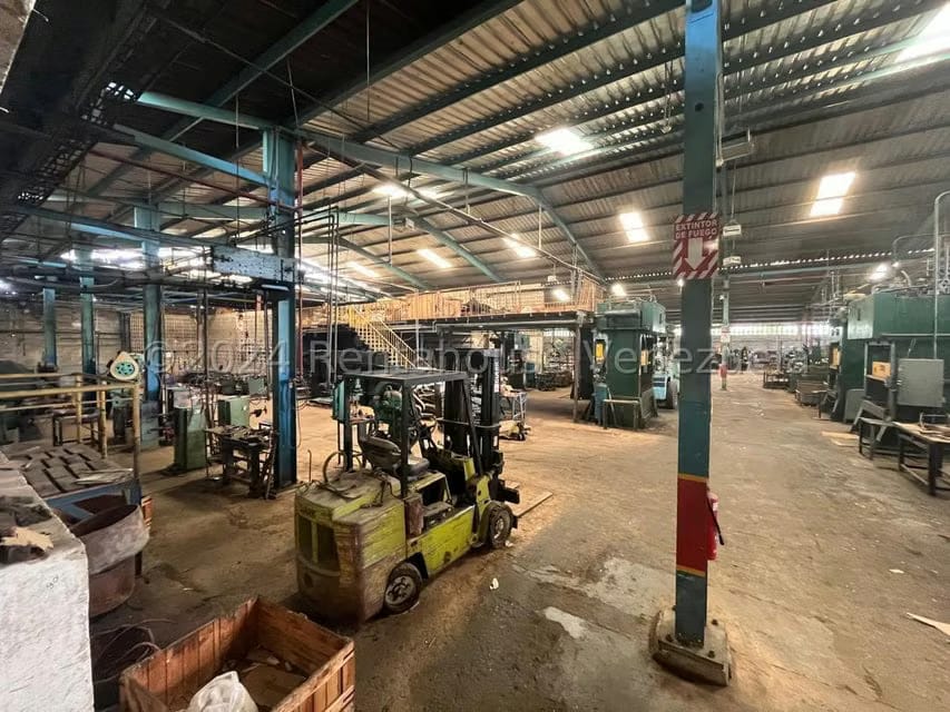 Comercial (Galpon - Deposito) en Venta en Zona Industrial, Carabobo - 20