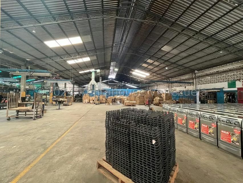 Comercial (Galpon - Deposito) en Venta en Zona Industrial, Carabobo - 21