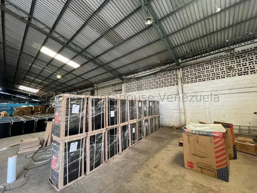 Comercial (Galpon - Deposito) en Venta en Zona Industrial, Carabobo - 23