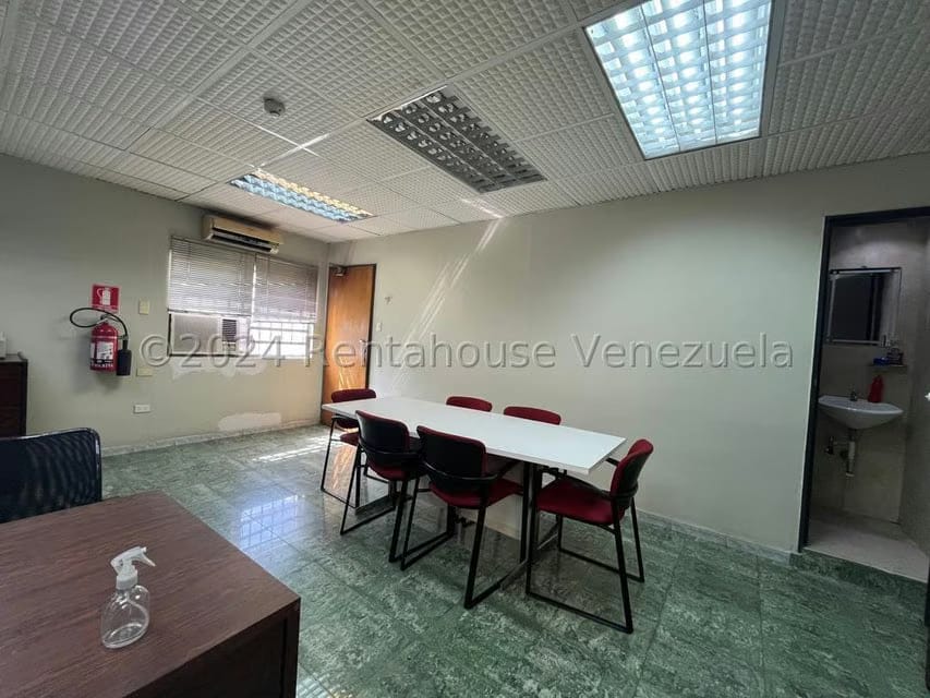 Comercial (Galpon - Deposito) en Venta en Zona Industrial, Carabobo - 7