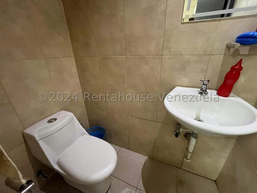 Comercial (Galpon - Deposito) en Venta en Zona Industrial, Carabobo - 9