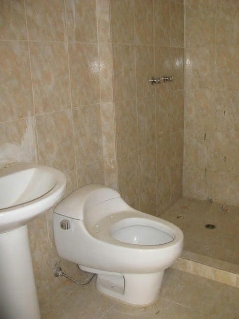 Apartamento (1 Nivel) en Venta en Colinas de La Tahona, Distrito Metropolitano - 13