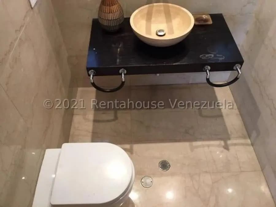 Apartamento en Venta en La Florida Caracas - 13