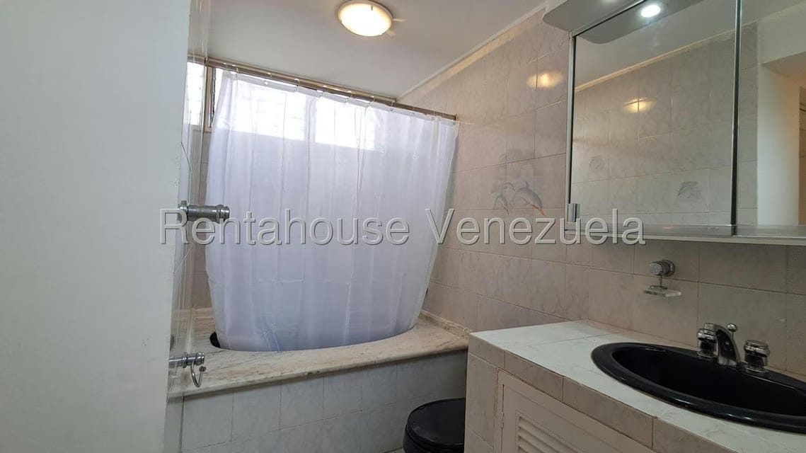 Apartamento (1 Nivel) en Venta en Los Naranjos del Cafetal, Distrito Metropolitano - 40