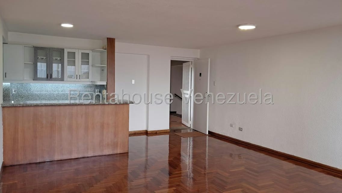Apartamento (1 Nivel) en Venta en Los Naranjos del Cafetal, Distrito Metropolitano - 10