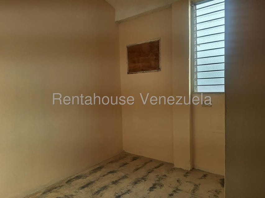 Apartamento (1 Nivel) en Venta en Avenida Vargas, Zulia - 2