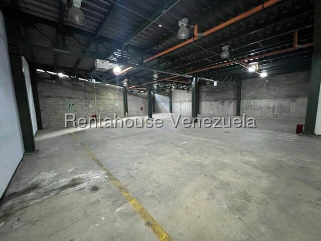 Comercial (Local Comercial) en Alquiler en El Encantado, Distrito Metropolitano - 12