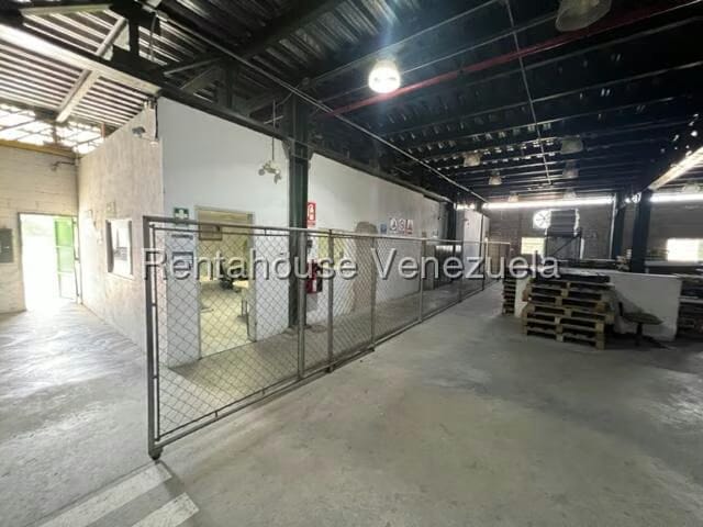 Comercial (Local Comercial) en Alquiler en El Encantado, Distrito Metropolitano - 18