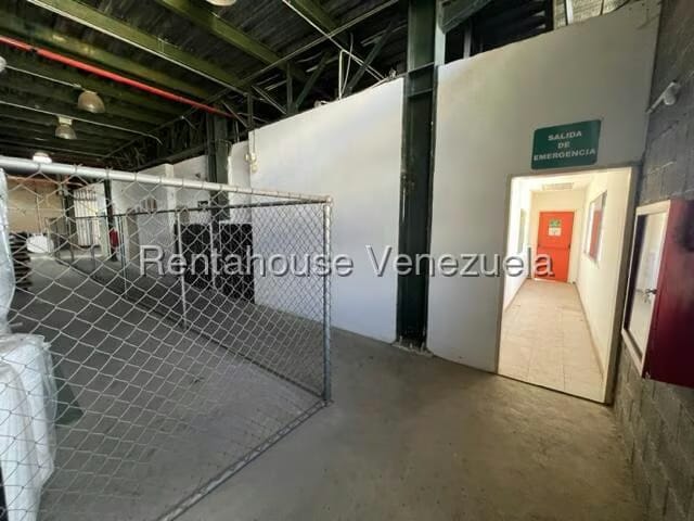 Comercial (Local Comercial) en Alquiler en El Encantado, Distrito Metropolitano - 23