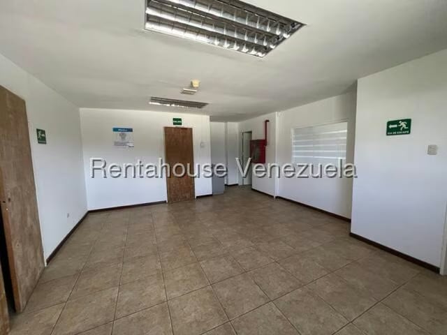 Comercial (Local Comercial) en Alquiler en El Encantado, Distrito Metropolitano - 34