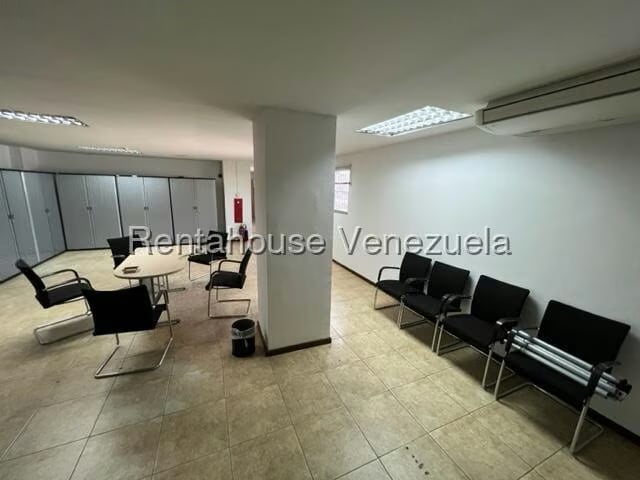 Comercial (Local Comercial) en Alquiler en El Encantado, Distrito Metropolitano - 40