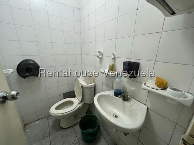 Comercial (Local Comercial) en Alquiler en El Encantado, Distrito Metropolitano - 9