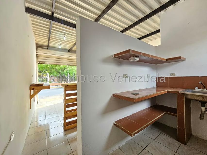 Comercial (Local Comercial) en Alquiler en Nueva Segovia, Lara - 13