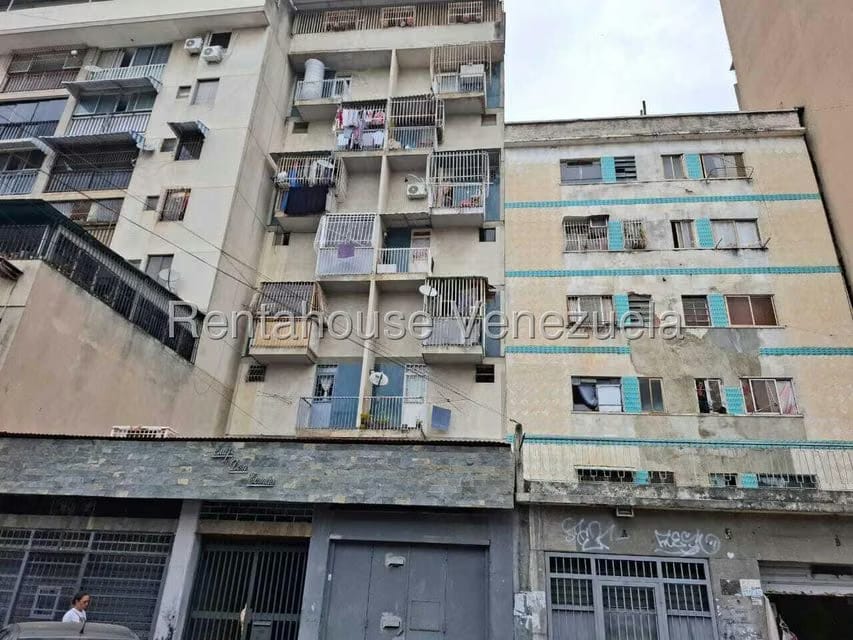 Apartamento (1 Nivel) en Venta en Parroquia Altagracia, Distrito Metropolitano - 2