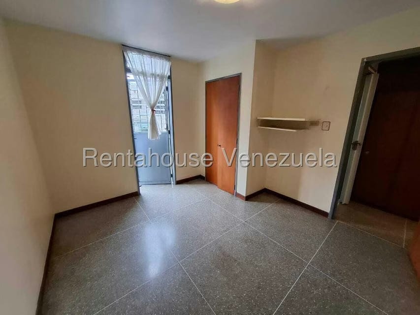 Apartamento (1 Nivel) en Venta en Parroquia Altagracia, Distrito Metropolitano - 16