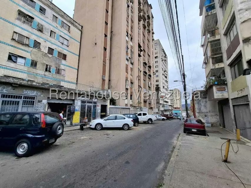 Apartamento (1 Nivel) en Venta en Parroquia Altagracia, Distrito Metropolitano - 3