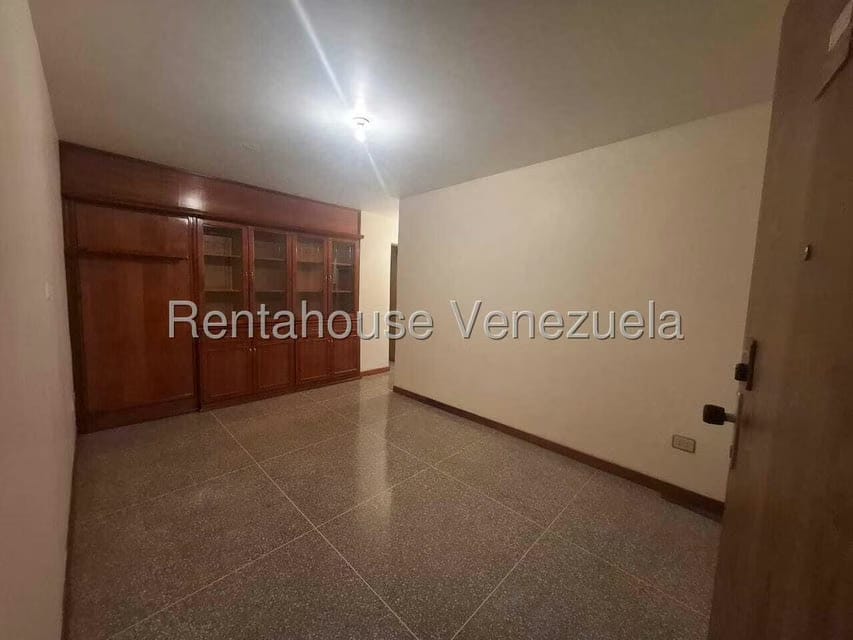 Apartamento (1 Nivel) en Venta en Parroquia Altagracia, Distrito Metropolitano - 4