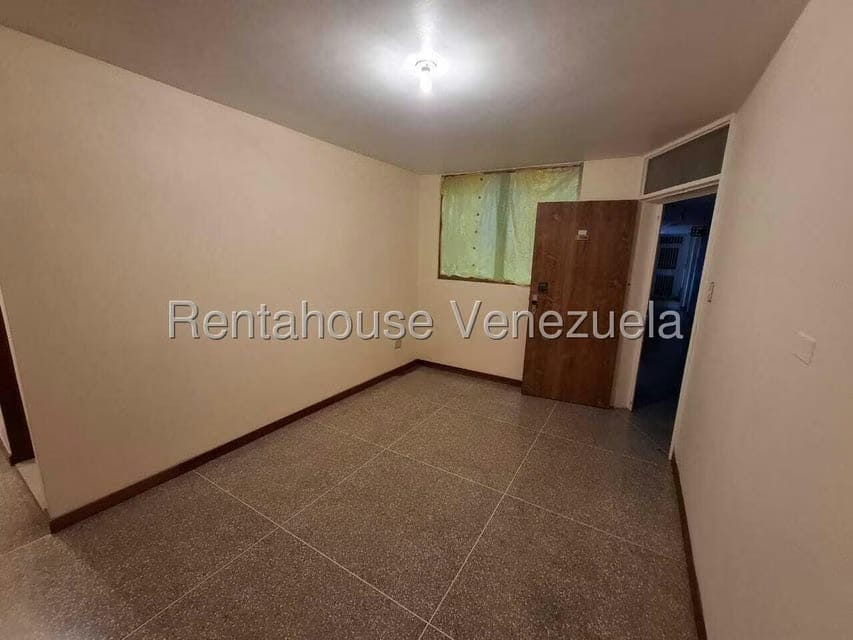 Apartamento (1 Nivel) en Venta en Parroquia Altagracia, Distrito Metropolitano - 5