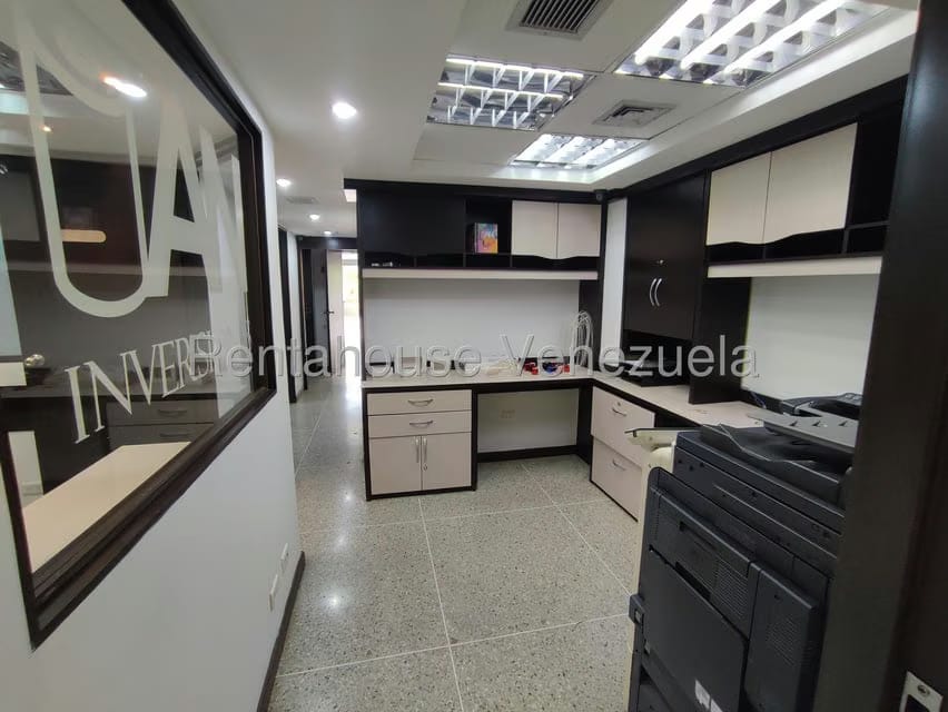 Comercial (Oficina) en Alquiler en Parroquia Santa Rosalia, Distrito Metropolitano - 6