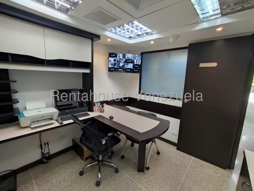 Comercial (Oficina) en Alquiler en Parroquia Santa Rosalia, Distrito Metropolitano - 9